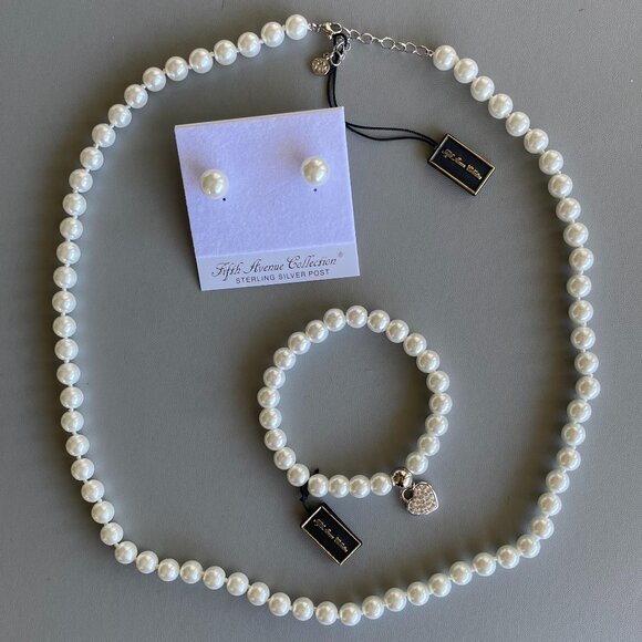 FAC White Faux Pearl Necklace Bracelet & Earrings Set - Picture 2 of 9
